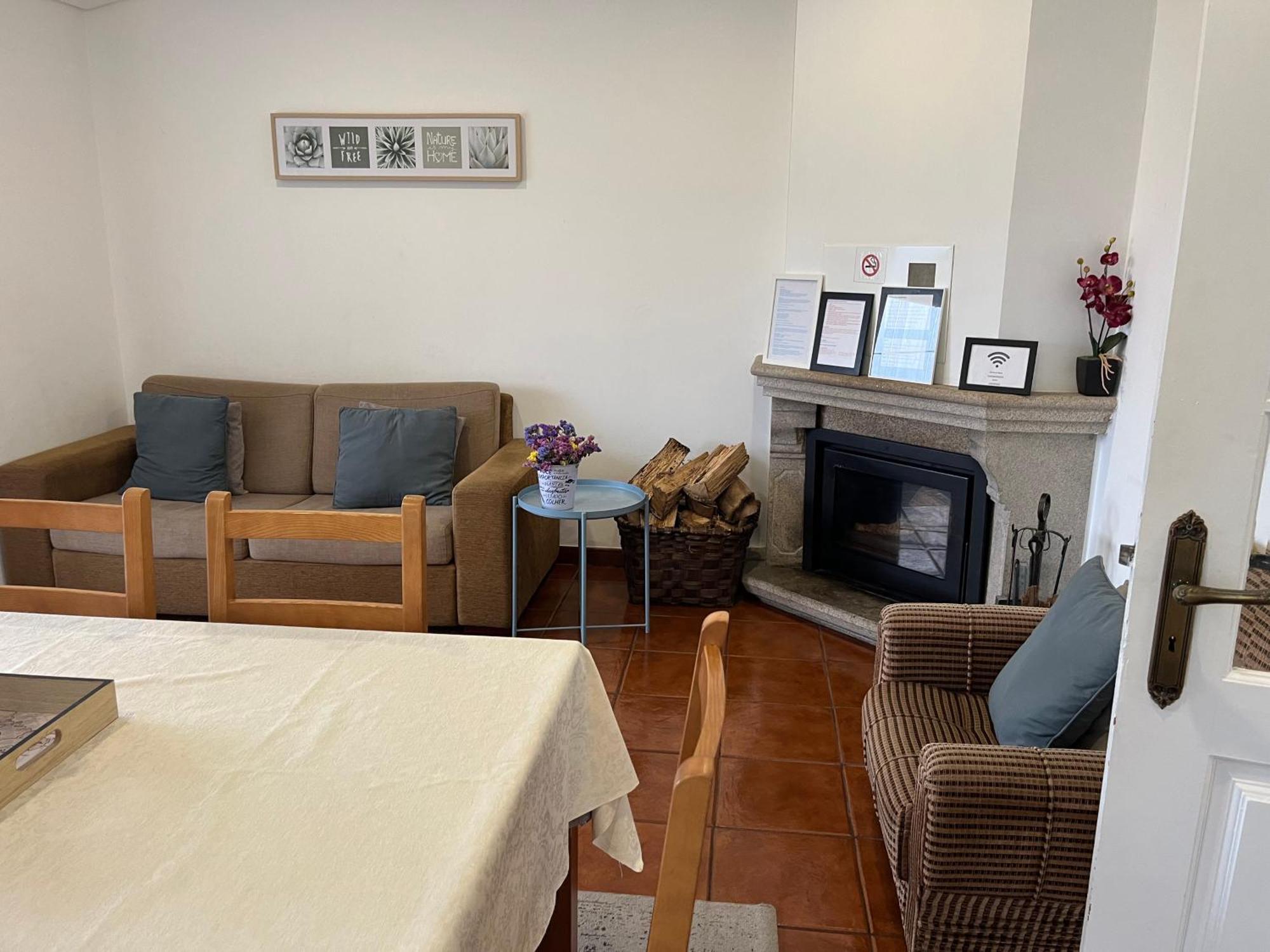 Ferienwohnung Casa De Casarelhos - Vistas Rio, Campo E Montanha - Lareira Geres Exterior foto