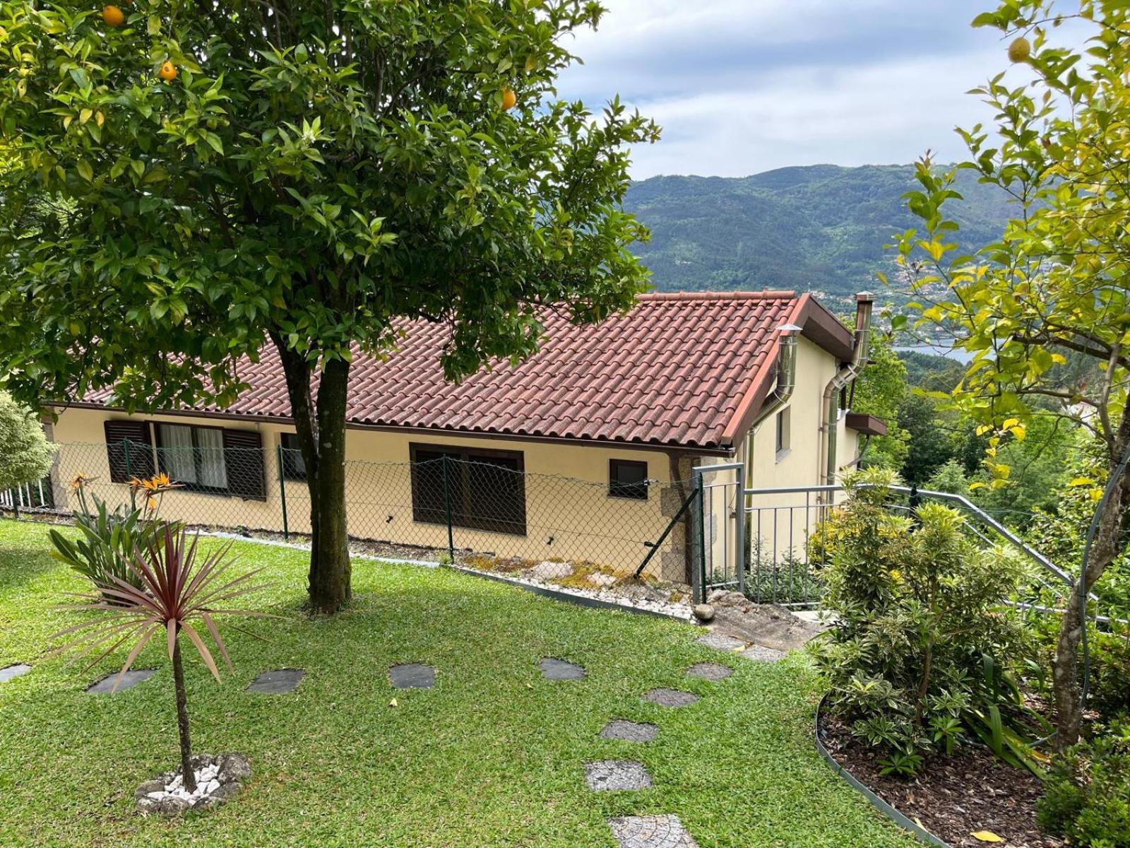 Ferienwohnung Casa De Casarelhos - Vistas Rio, Campo E Montanha - Lareira Geres Exterior foto