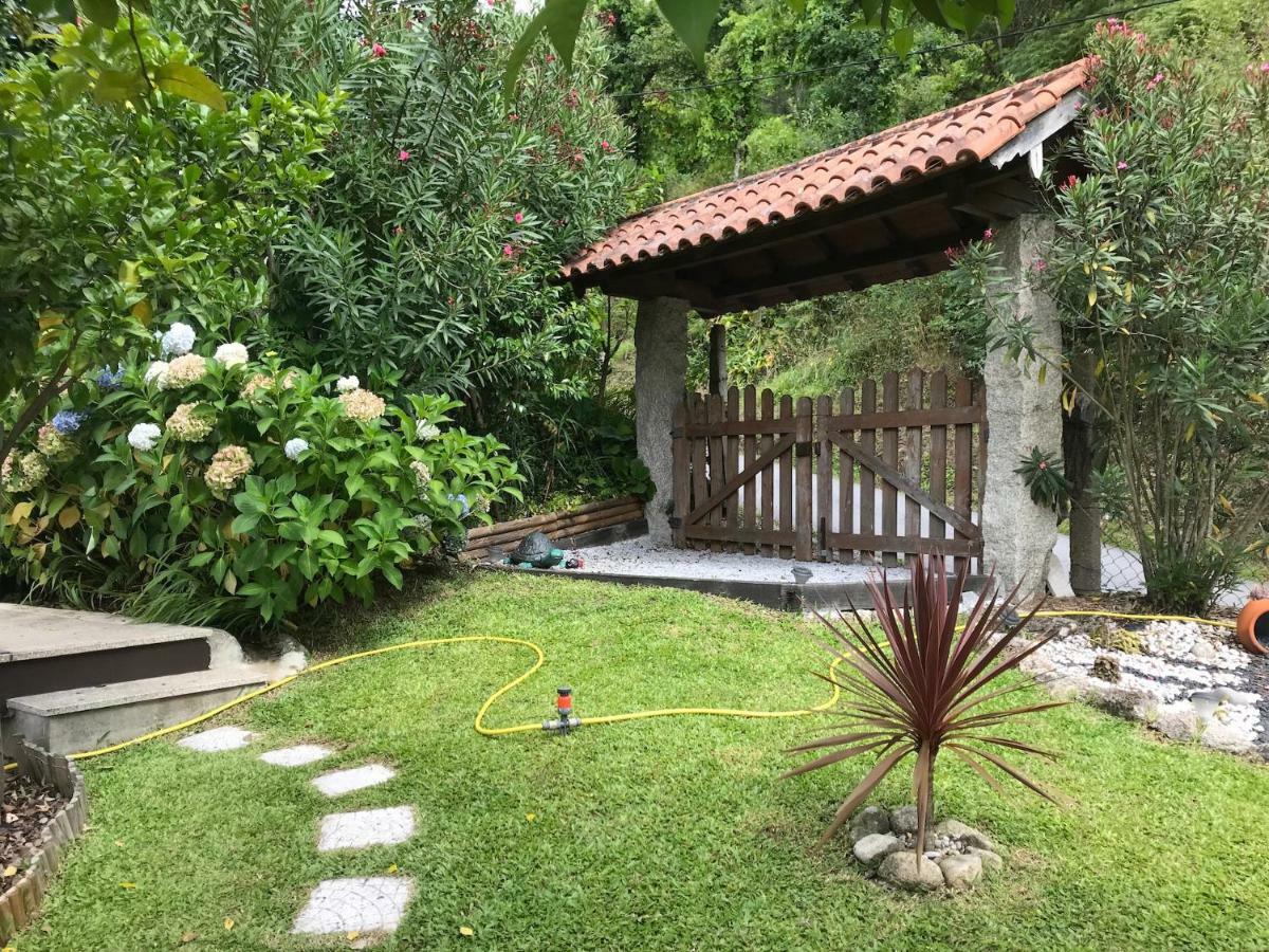 Ferienwohnung Casa De Casarelhos - Vistas Rio, Campo E Montanha - Lareira Geres Exterior foto